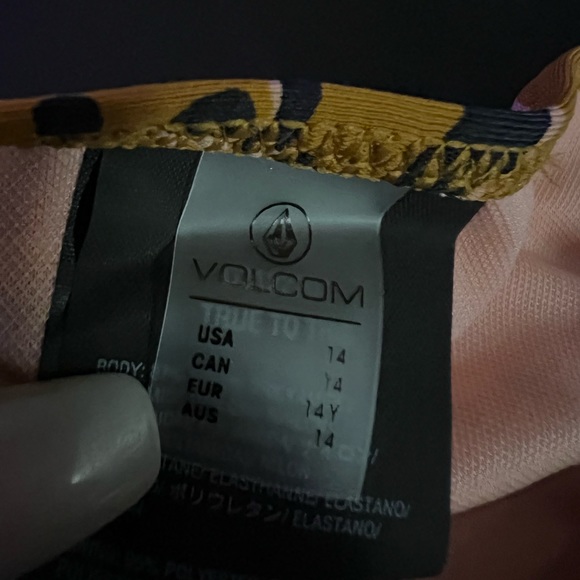 NWT Volcom GIRLS RUNNING WILD BIKINI SET - ANIMAL PRINT Sz: 14 - Picture 12 of 15